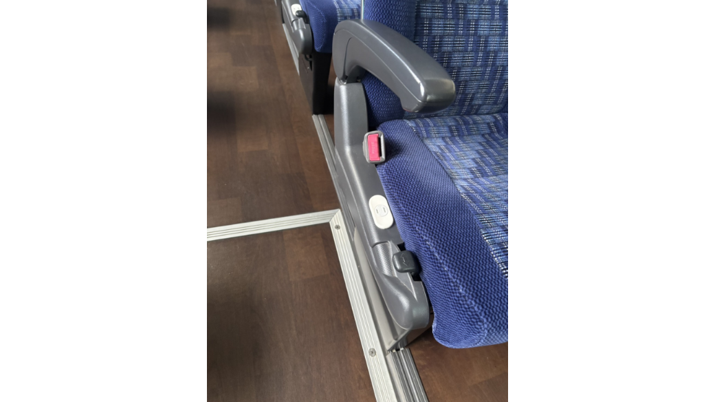 バス100Vコンセント
